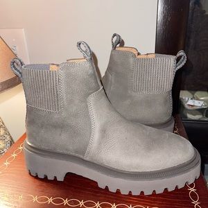 New Madewell grey leather chelsea style boots sz 7m $168